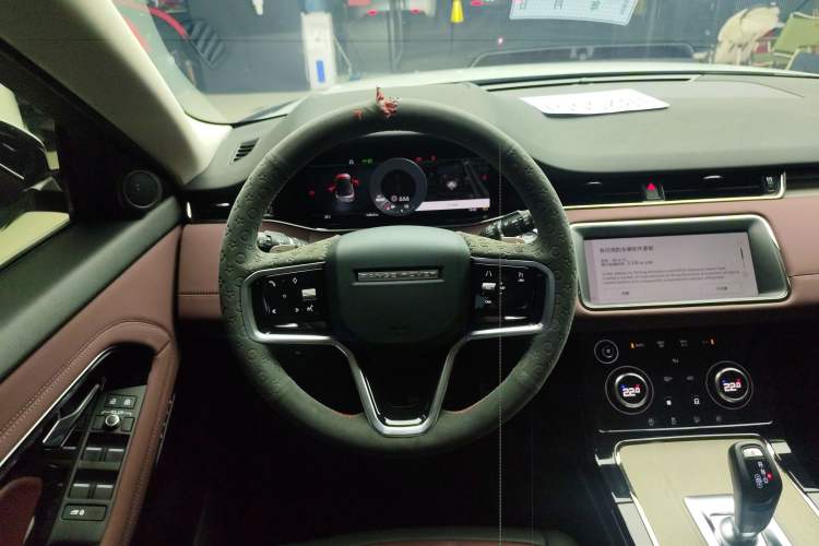 Used Land Rover Range Evoque New Energy 2023 Aurora L P300e Plug-in Hybrid Electric Version Steering Wheel