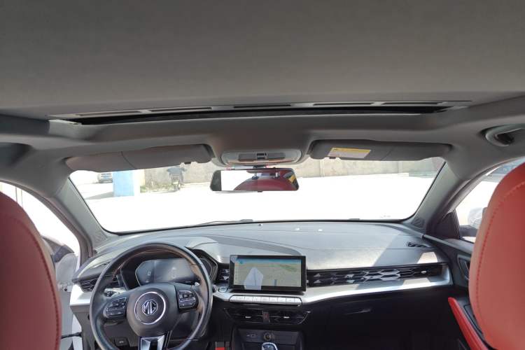 Used MG 5 2021 Revised 300TGI DCT Qingshè Luxurious Enjoyment Edition
