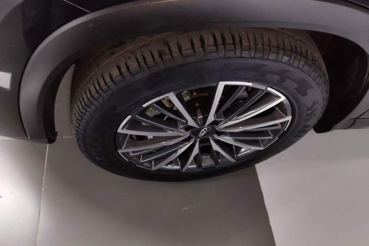 Used Chery Tiggo 8 2025 Excellence Edition 230 TCI Automatic Luxury Version 5 Seats
