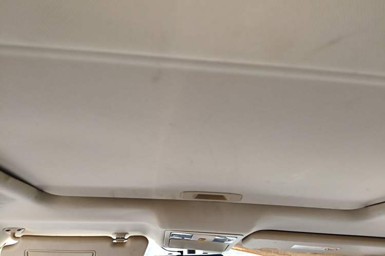 Used Dongfeng Aeolus AX7 2015 2.0L Automatic Zhiyi Trim