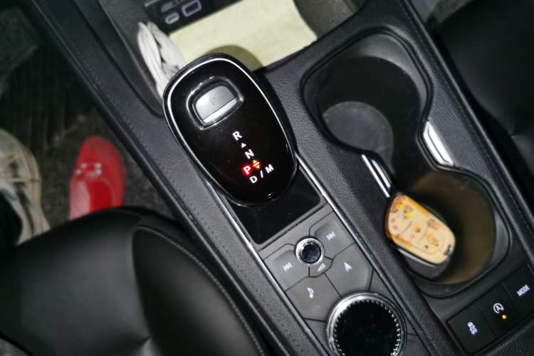 Used Cadillac XT4 2020 28T Two-Wheel-Drive Leading Version