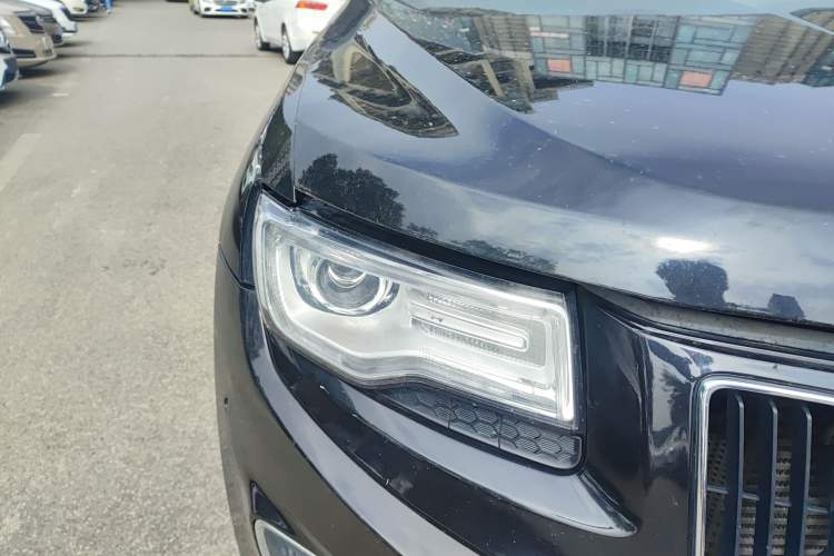 Used Jeep Grand Cherokee 2014 3.0TD Diesel Comfort Navigation Version Right Front Headlight