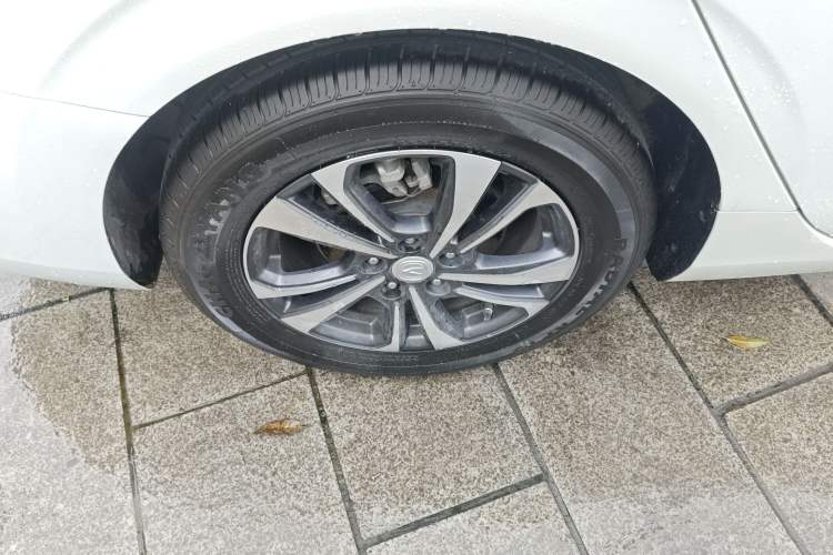 Used CHANGAN Eado 2021 PLUS Blue Whale NE 1.4T GDI DCT Prestige Model Right Rear Wheel Hub