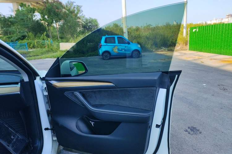 Used Tesla Model Y 2022 Rear-Wheel-Drive Version
