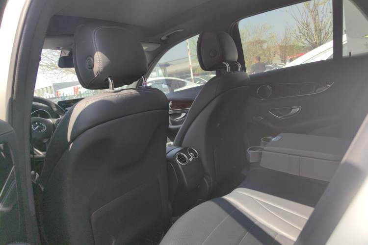 Used Mercedes-Benz GLC 2019 GLC 260 4MATIC Dynamic Edition Left Rear Seat