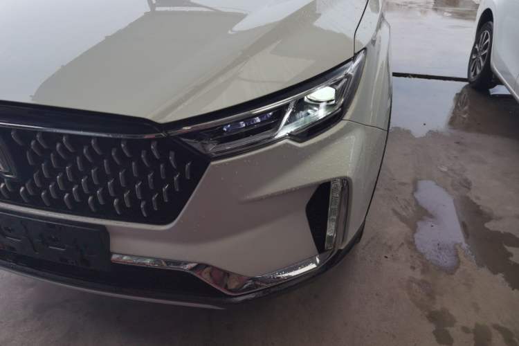 Used Bestune T33 2019 1.6L Automatic Luxury Edition China VI Left Front Headlight