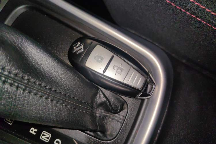 Used Suzuki S-Cross 2015 1.6L CVT Two-Wheel Drive Entry-Level Trim Interior 1