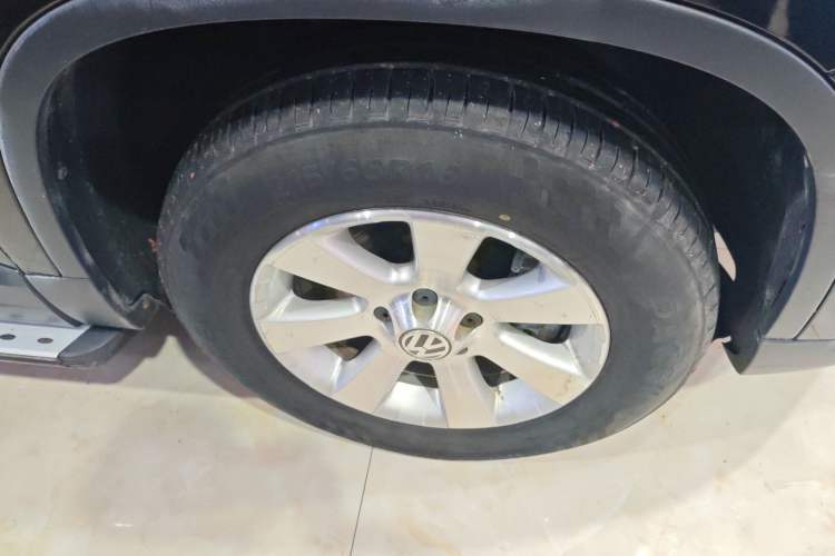 Used Volkswagen Tiguan 2012 1.8TSI Automatic Two-Wheel Drive Urban Edition Right Front Wheel Hub
