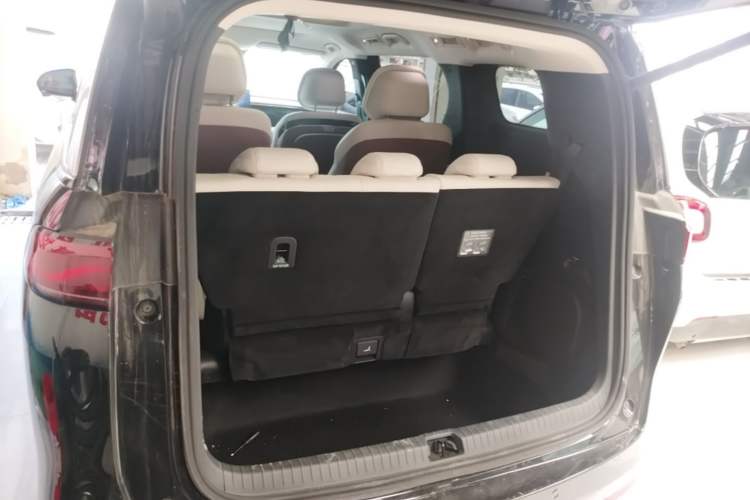 Used BYD Xia 2025 DM-i 1.5T 180km Beyond Edition
