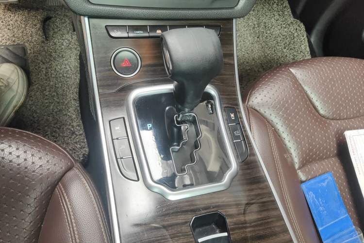 Used Land X7 2015 2.0T Panoramic Flagship Edition Gear Lever