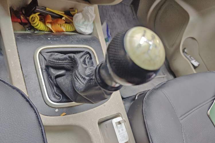 Used CHANGAN KAICHENG Shenqi F30 2016 1.5L Luxury Short-Wheelbase DAM15L Gear Lever