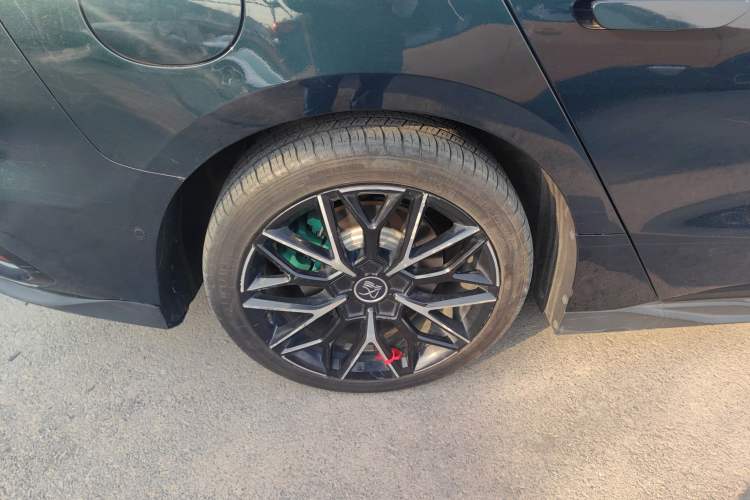 Used BYD Han 2022 EV 610 km All-Wheel-Drive Qianshan Cui Limited Edition
