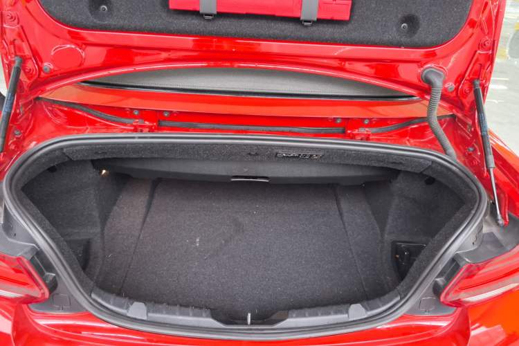 Used BMW 2 Series 2019 225i Convertible Coupe Luxury Edition M Sport Package Trunk