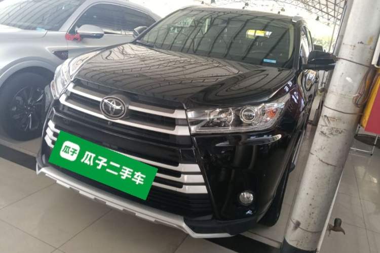 Used Toyota Highlander 2018 2.0T Two-Wheel Drive Elite Version 5 Seats China VI Standard