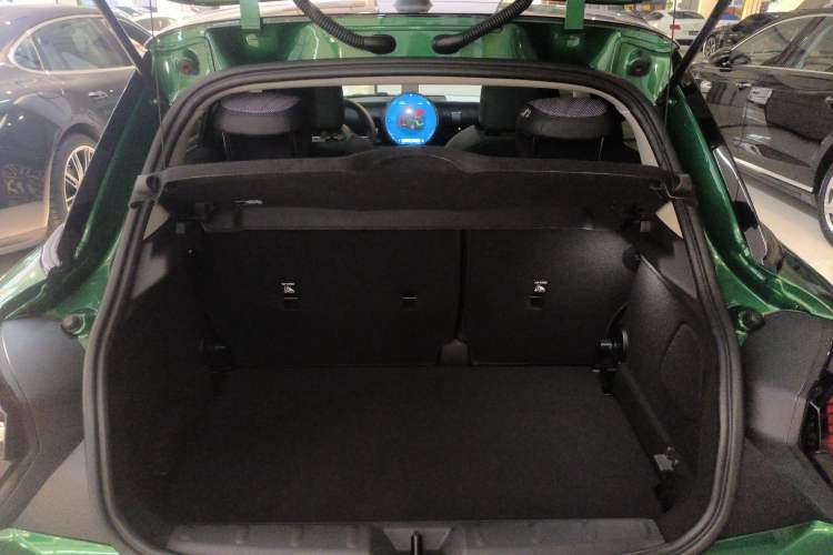 Used MINI MINI 2025 1.5T COOPER Classic Edition Five-Door Version