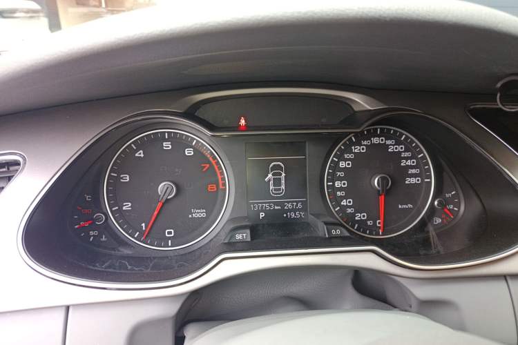 Used Audi A4L 2015 35 TFSI Automatic Standard Model Instrument Cluster