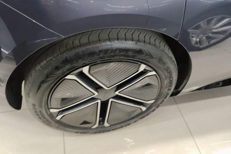 Used Avatr 12 2023 650 Three-Laser Four-Wheel Drive Performance Edition Exterior 5