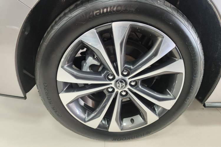 Used Toyota Granvia 2022 2.5L Hybrid Flagship Edition