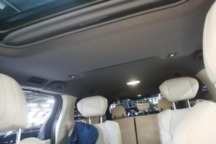 Used Toyota Sienna 2024 2.5L Hybrid Four-Wheel Drive Prestige Edition
