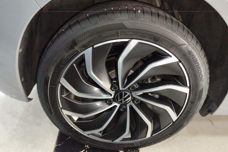 Used Volkswagen Golf 2021 280TSI DSG Pro Right Rear Wheel Hub