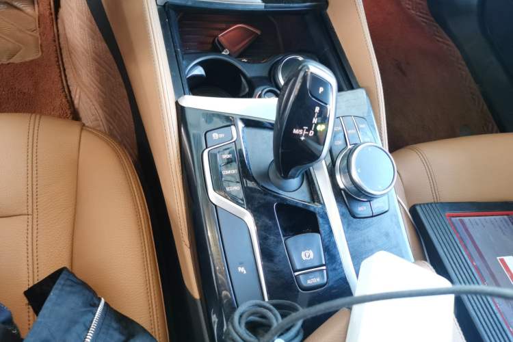 Used BMW 5 Series 2018 Facelifted 530Li xDrive M Sport Package