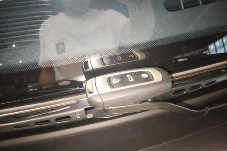 Used Geely Galaxy Panda 2025 210 km – Yuanqi Bear Vehicle Key