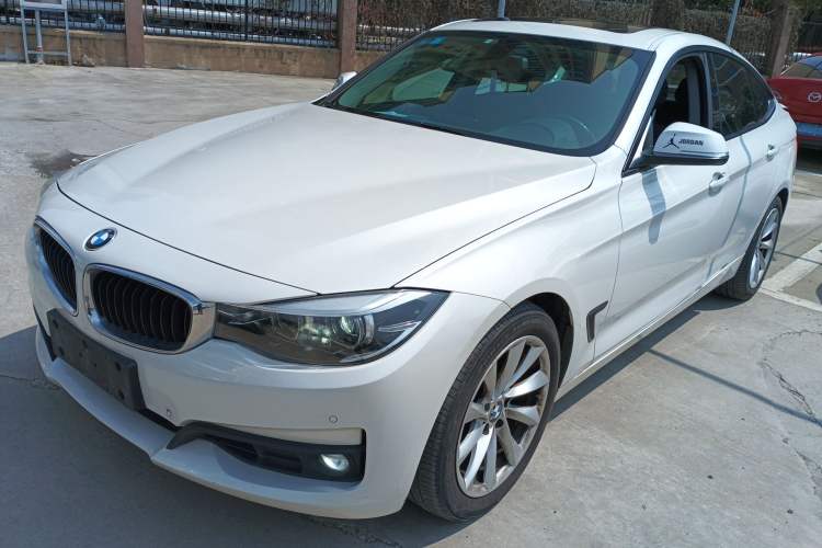 Used BMW 3 Series GT 2018 320i Sport Edition