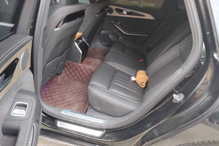 Used Hongqi H9 2022 2.0T Smart Connect Flagship Edition
