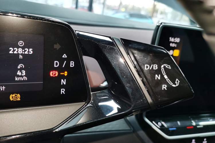 Used Volkswagen ID.6 X 2023 Upgraded Model Pure Long-Range Version
