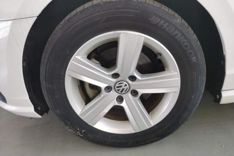 Used Volkswagen Lamando 2019 230TSI DSG Vision Edition China VI Standard Left Front Wheel Hub