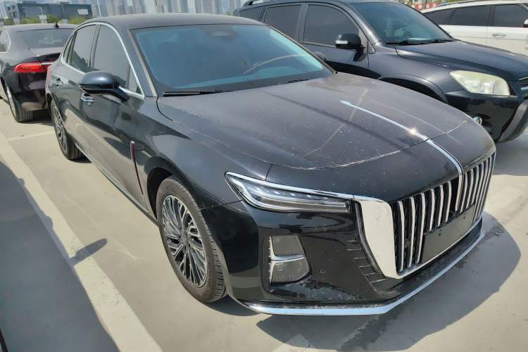 Used Hongqi H5 2024 2.0T Automatic Smart Connect Flagship Edition Front Right 45 Deg