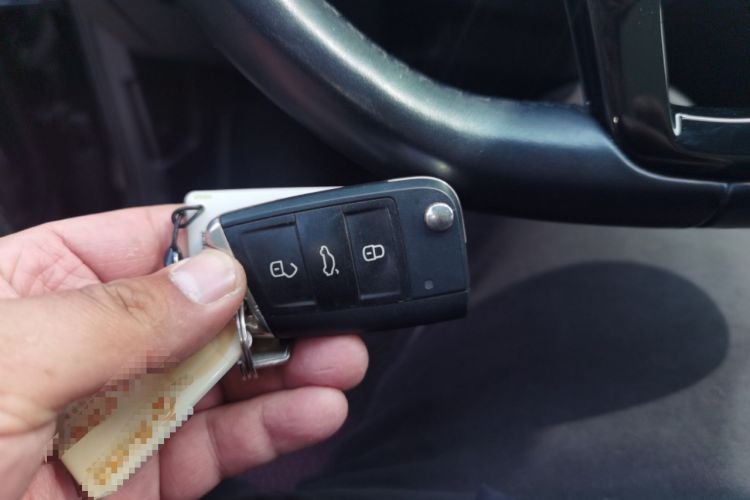 Used Volkswagen Tayron 2019 330TSI Two-Wheel Drive Luxury Model China VI Standard