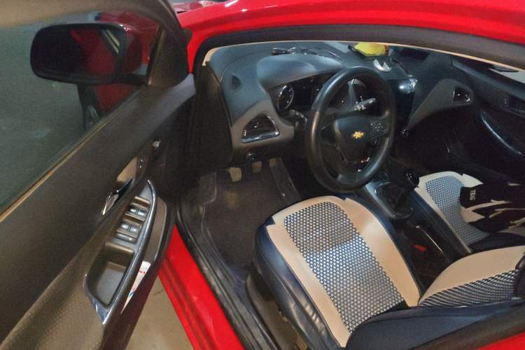 Used Chevrolet Cruze 2015 1.5L Manual Elite Edition Driver Seat