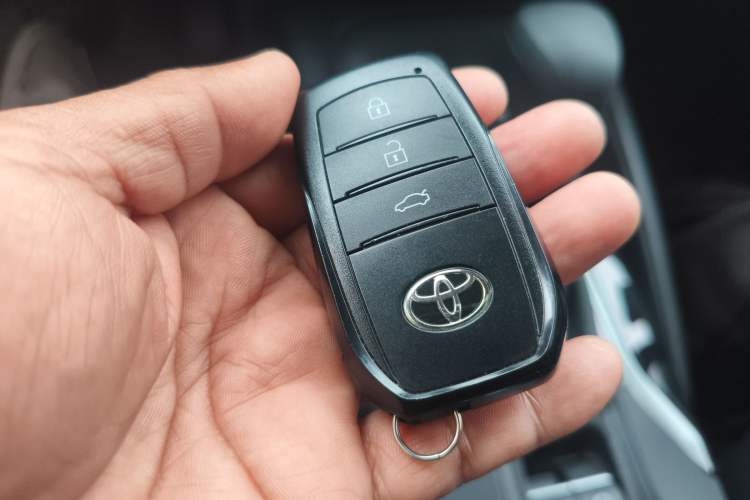 Used Toyota Corolla 2024 1.8L Smart Electric Hybrid Dual-Engine Elite Edition