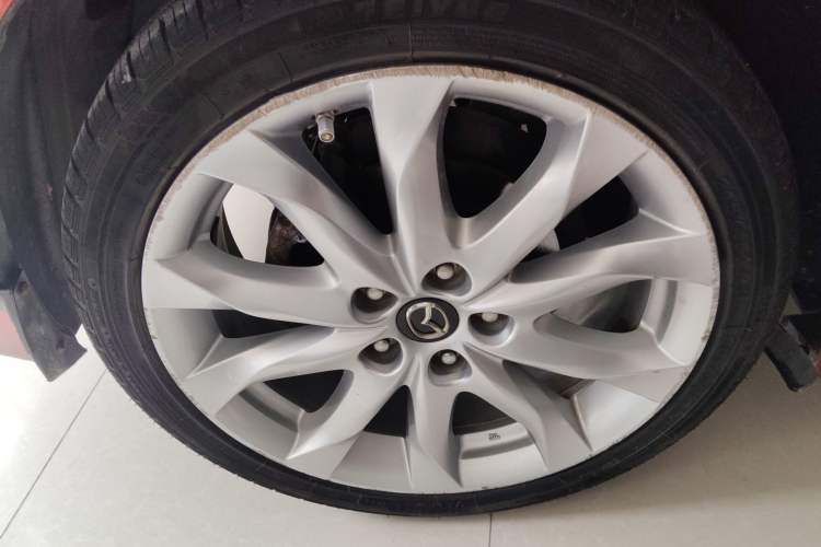 Used Mazda Mazda 3 Axela 2016 Sedan 2.0L Automatic Sport Model
