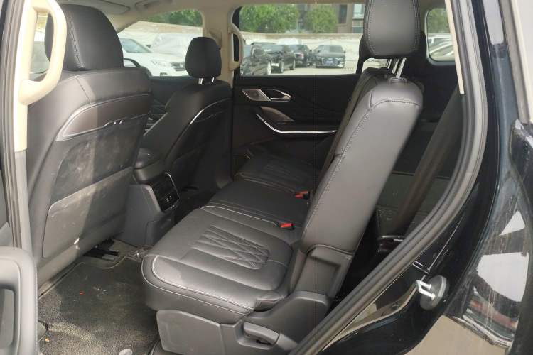 Used Hongqi HS7 PHEV 2024 2.0T PHEV Four-Wheel Drive Flagship Edition 7 Seats Left Rear Seat