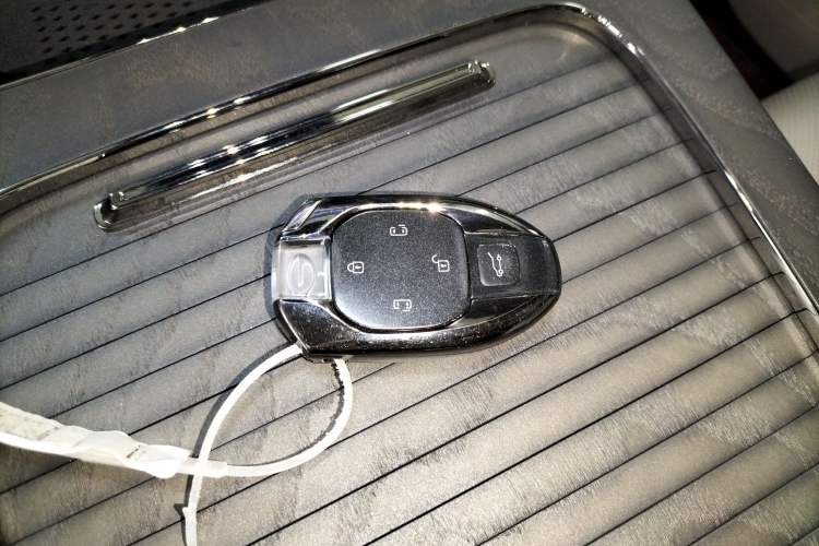 Used GAC Trumpchi Xiangwang M8 2025 Kunkun Series Ultra First-Class Cabin Vehicle Key