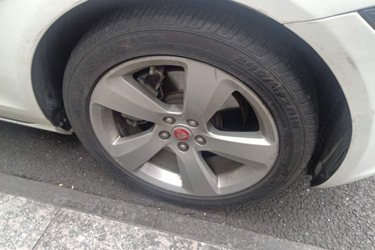 Used Jaguar XFL 2019 XFL 2.0T 200 PS Two-Wheel-Drive Elite Edition