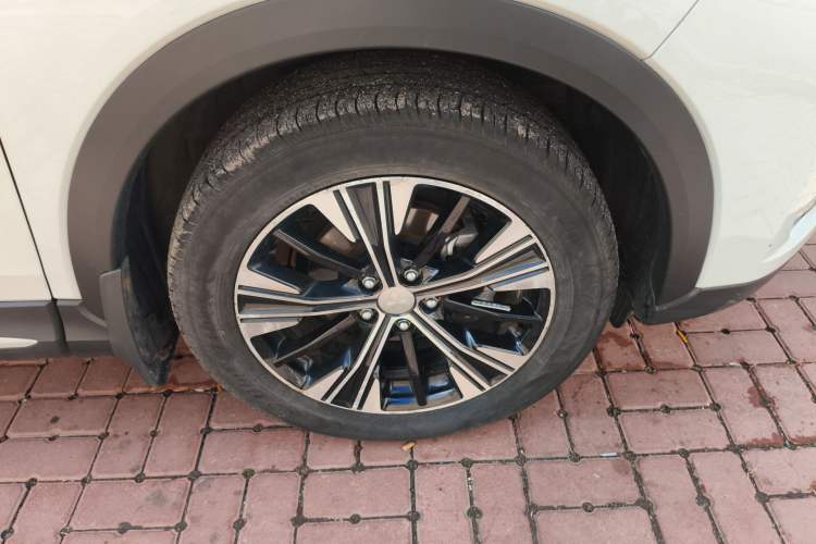 Used Mitsubishi Eclipse Cross 2018 1.5T CVT Two-Wheel Drive Dream Edition Right Front Wheel Hub