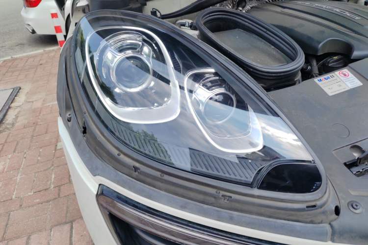 Used Porsche Macan 2017 Macan 2.0T Right Front Headlight