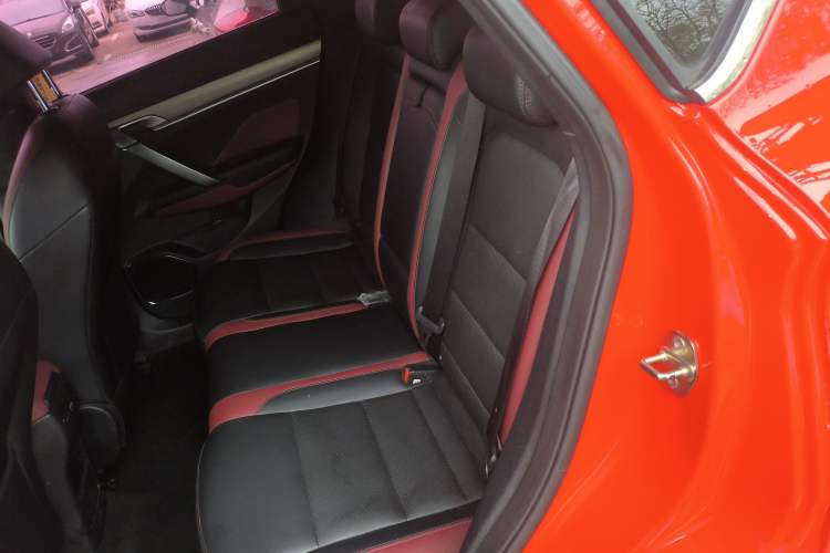 Used Geely Auto Coolray 2019 Sport Model 260T DCT Battle China V Standard Left Rear Seat