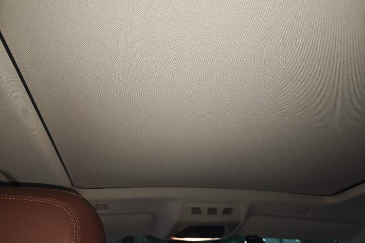 Used BMW 5 Series GT 2014 535i Leading Model Headliner