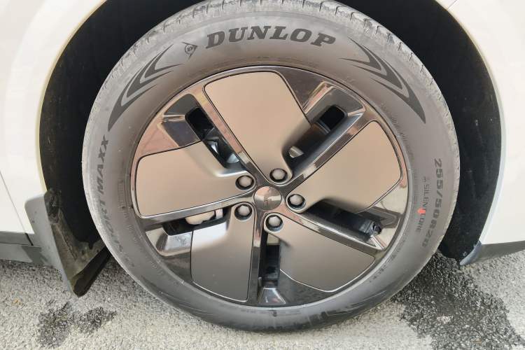 Used Li Auto i6 2025 Model Two-Wheel-Drive Standard Type