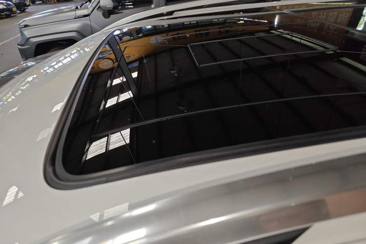 Used Cadillac SRX 2015 3.0L Elite Model