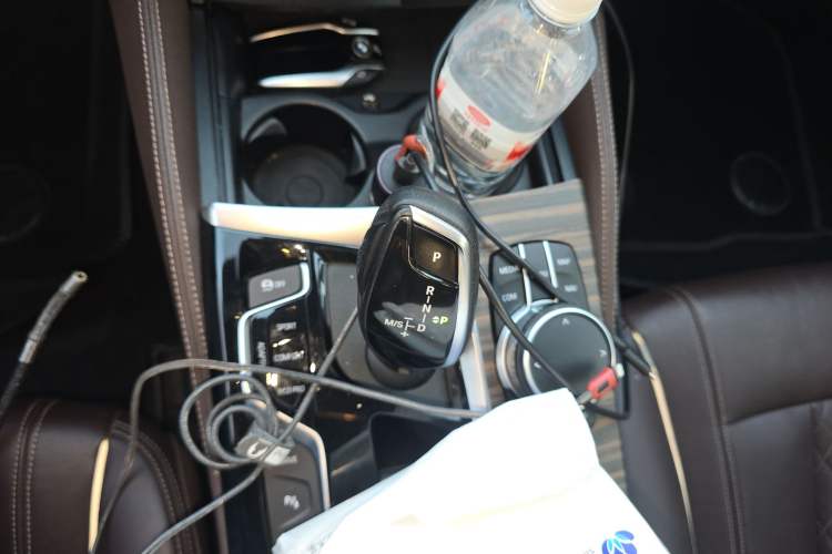 Used BMW 5 Series New Energy 2020 Mileage Upgrade Version 530Le Luxury Package
