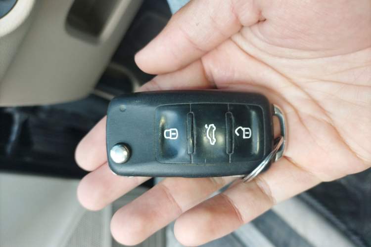 Used Volkswagen Lavida 2013 Restyled Classic 1.6L Automatic Comfort Edition