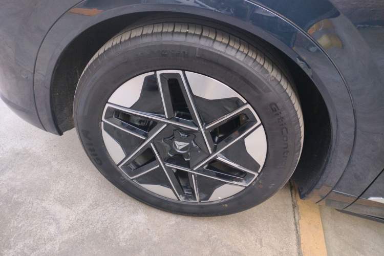 Used Deepal S09 2025 Rear-Drive Ultra+
