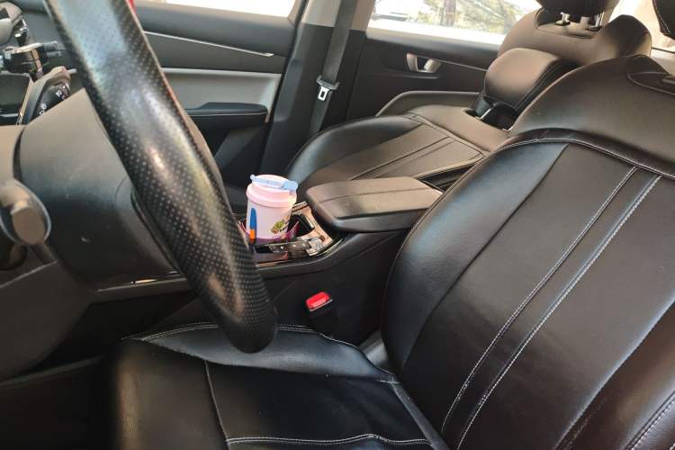 Used Wuling Victory 2020 1.5T CVT Elite Model Left Front Seat