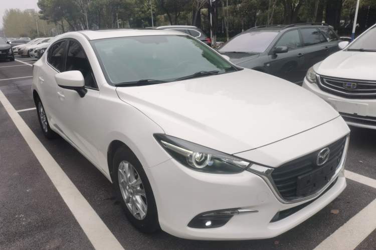 Used Mazda 3 Axela 2017 Sedan 1.5L Automatic Luxury Model Emission Standard China V