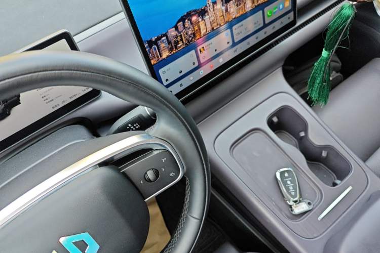 Used Leapmotor C16 2024 Range-Extended 200 Luxury Edition Gear Lever